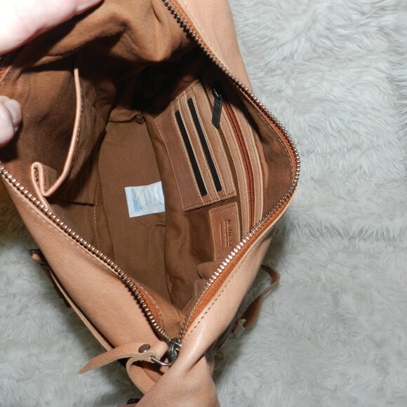 Latico Leather Gita Crossbody/Shoulder Bag in Walnut 🆕Ships Fast🆕⌚📦🏃💨🚚 - Picture 10 of 16